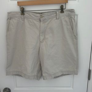 Izod Men's Shorts Size 38